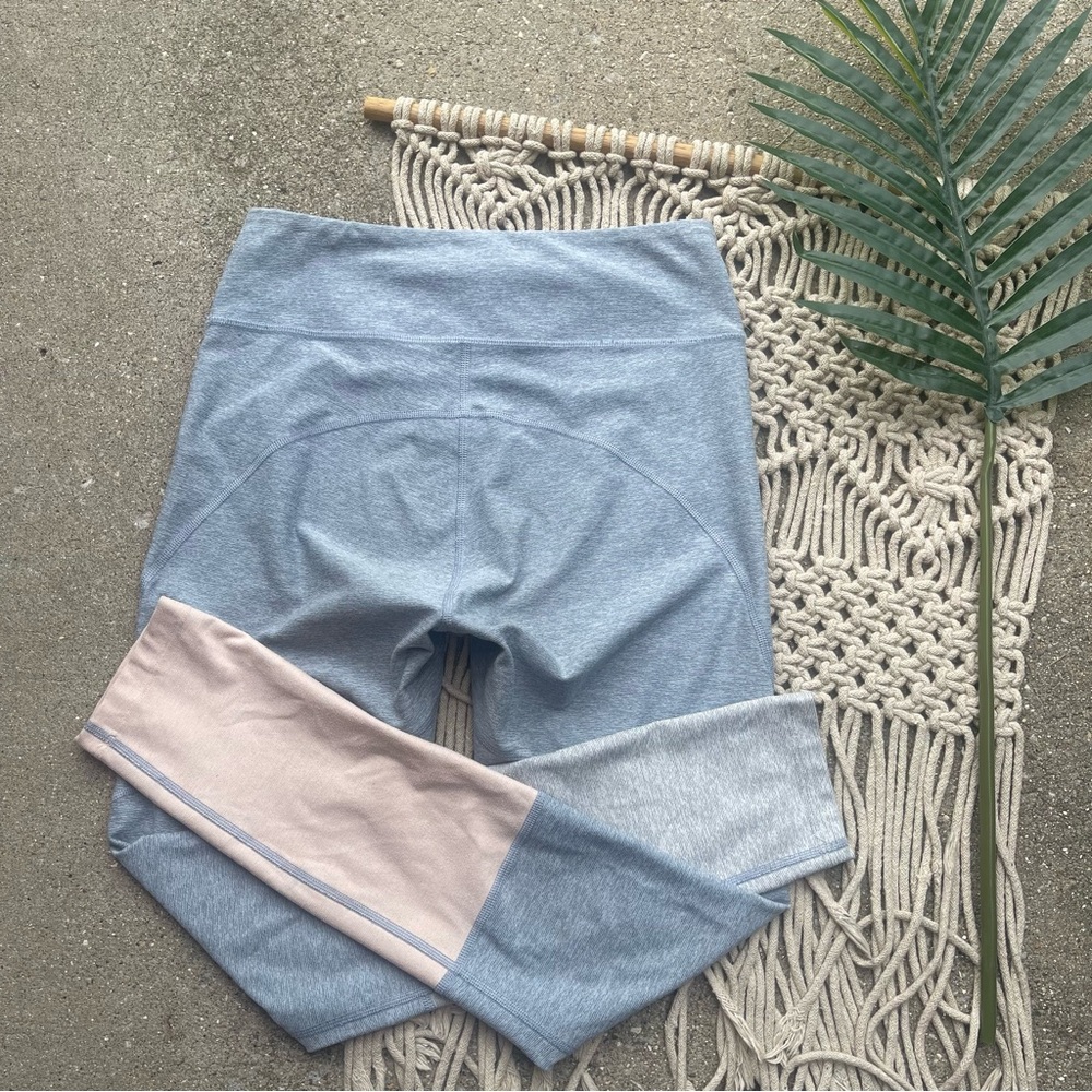 Outdoor Voices 7/8 Leggings Size Small Tri Tone Color Block
